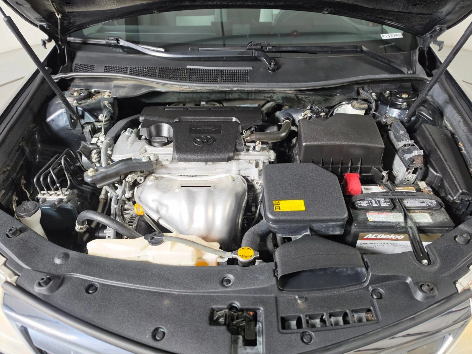 Used 2012 Gray Toyota LE image 13