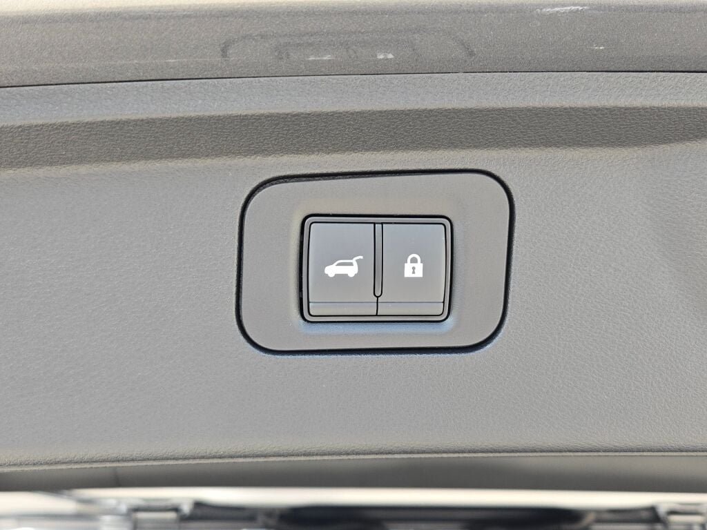 2026 Nissan Armada SL - Photo 16