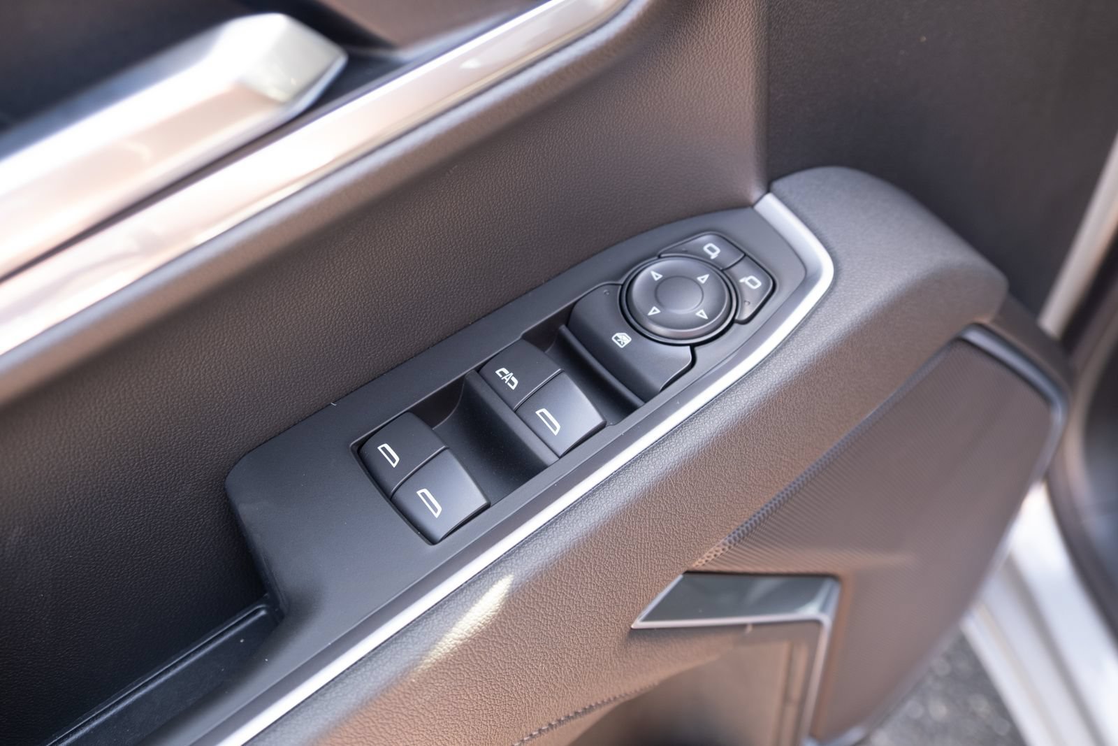 2026 Chevrolet Silverado 1500 LT - Photo 14
