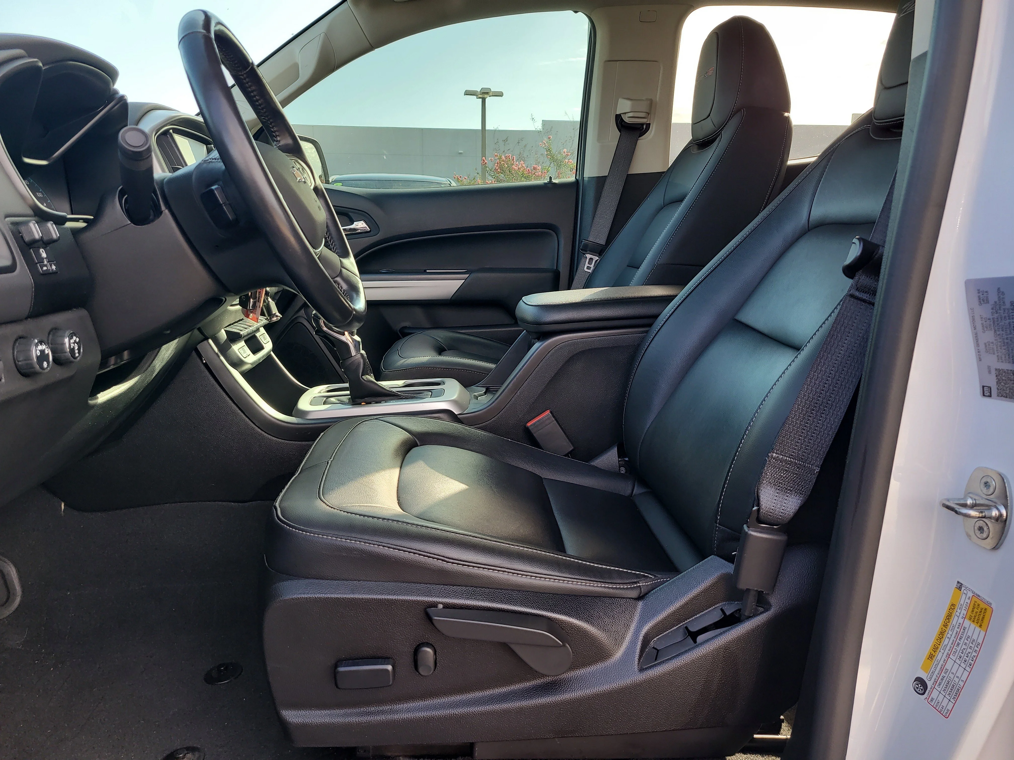 Used 2022 Summit White Chevrolet 4WD ZR2 image 18