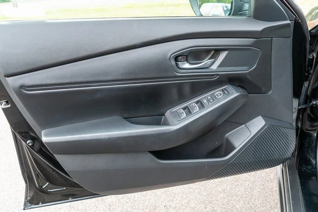 Used 2023 Black Honda EX image 16