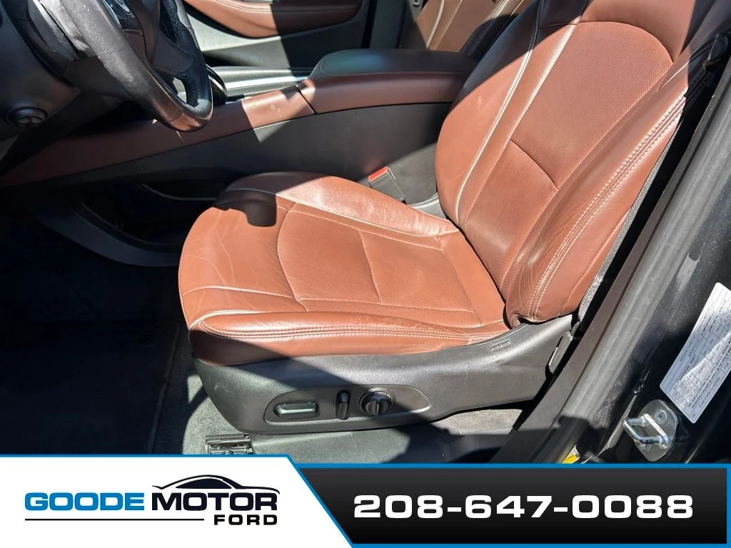 Used 2018 Dark Slate Metallic Buick Avenir image 7
