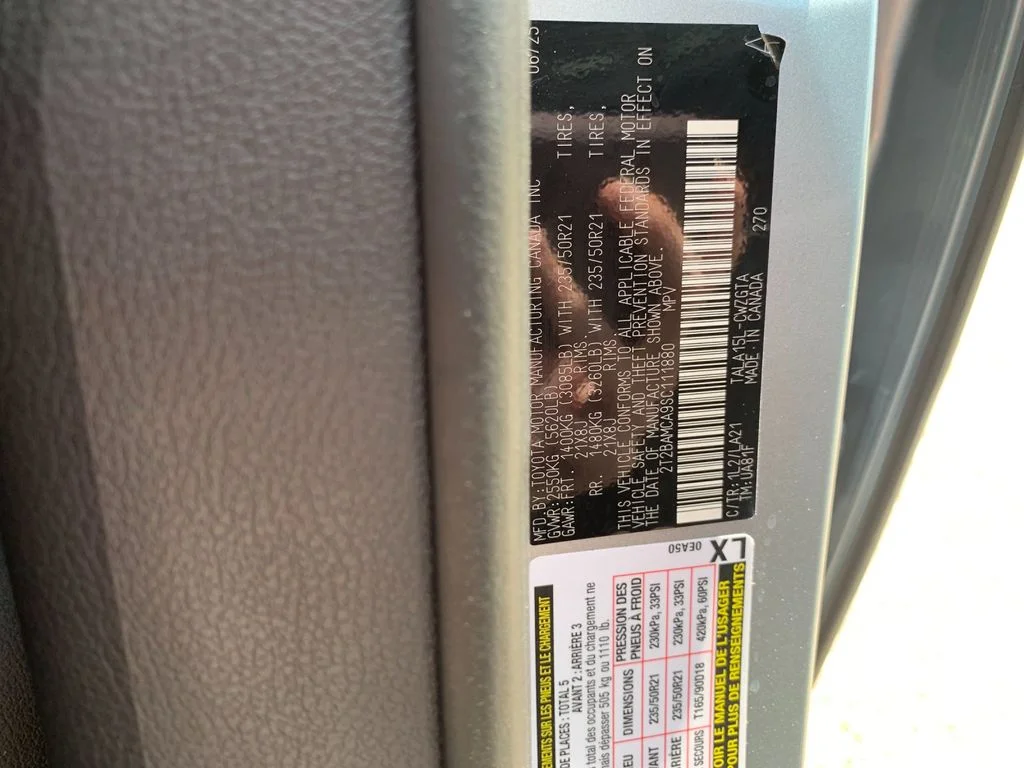Used 2025 Silver Lexus 350 Luxury image 34