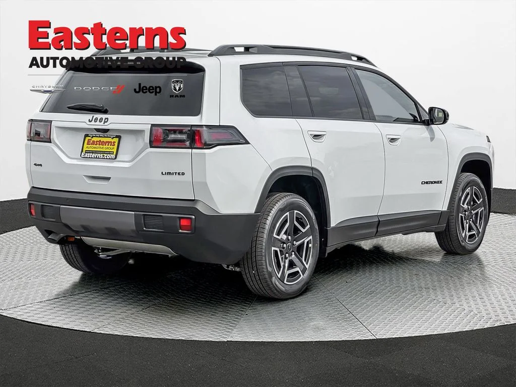 New 2026 Bright White Clear-Coat Exterior Paint Jeep Limited image 5