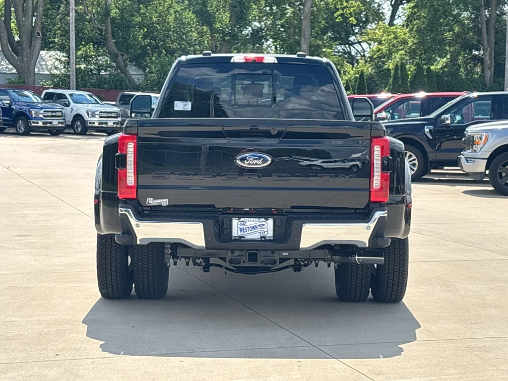 New 2026 Agate Black Metallic Ford F-350® Lariat® image 6