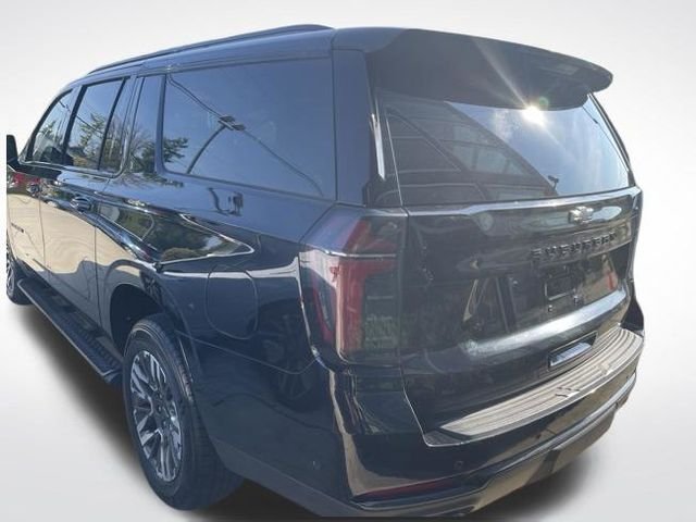 Used 2025 Black Chevrolet Z71 image 7