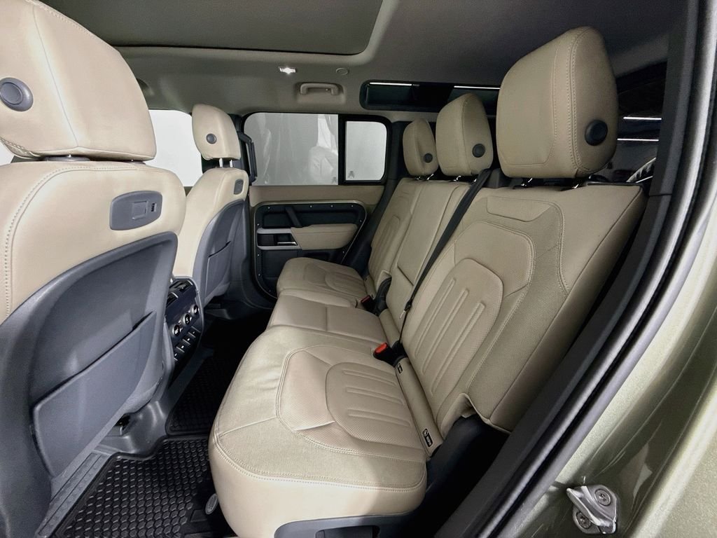 Used 2020 Pangea Green Metallic Land Rover First Edition image 20