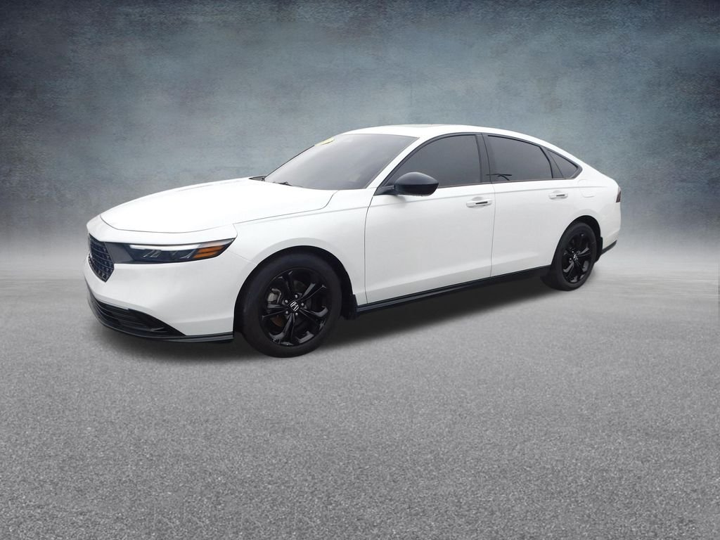 Used 2025 White Honda SE image 7