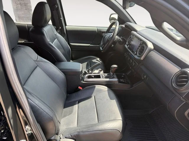 Used 2022 Midnight Black Metallic Toyota TRD Off-Road image 15