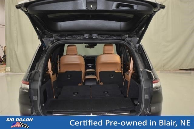 Used 2024 Diamond Black Crystal Pearlcoat Jeep Summit image 12