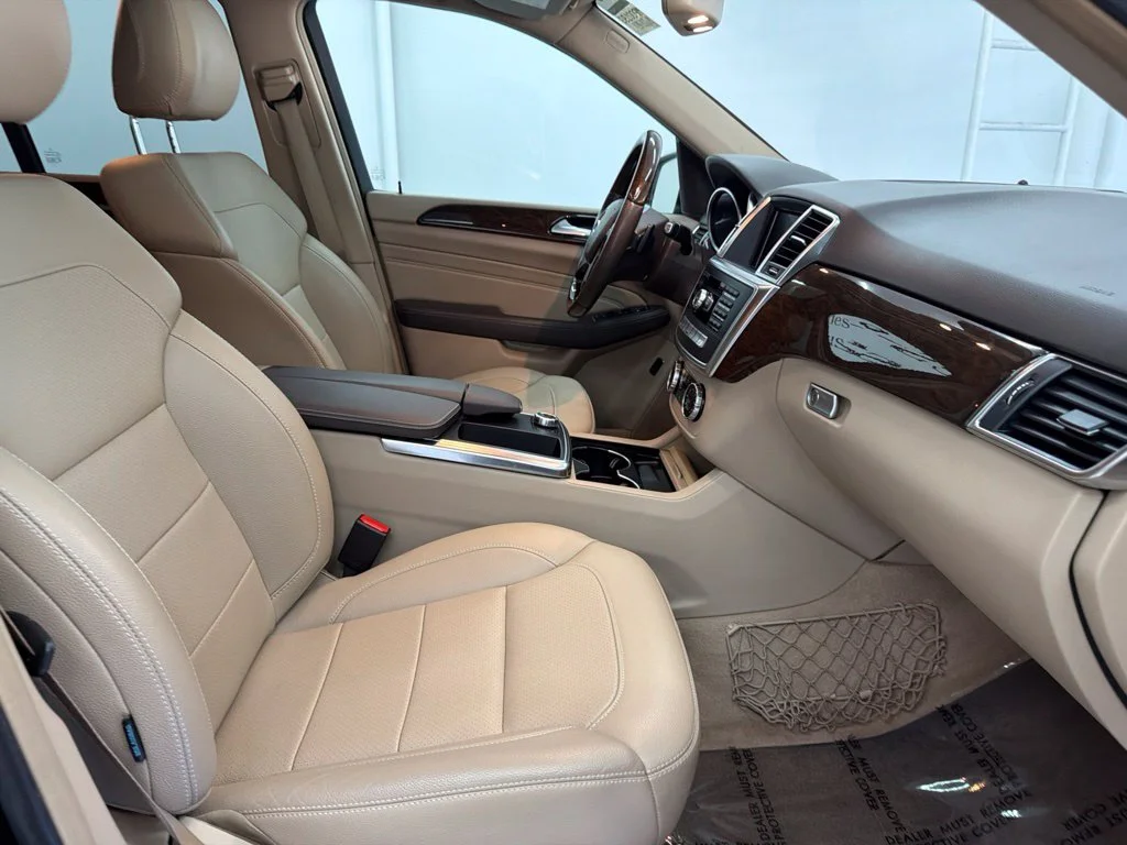 Used 2013 Black Mercedes-Benz ML 350 image 31