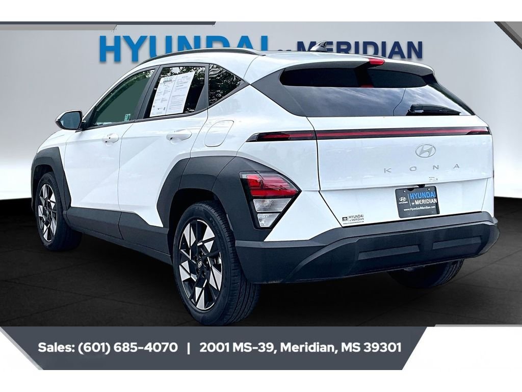 2024 Hyundai Kona SEL - Photo 2