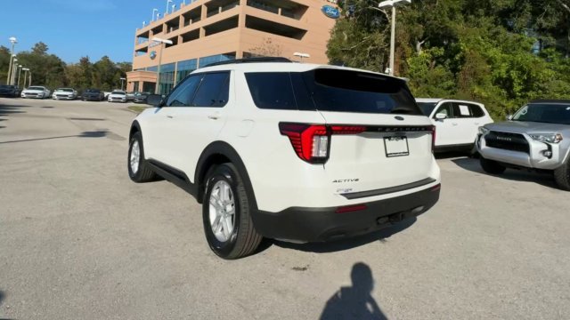 New 2026 Star White Metallic Tri-Coat Ford Active image 82