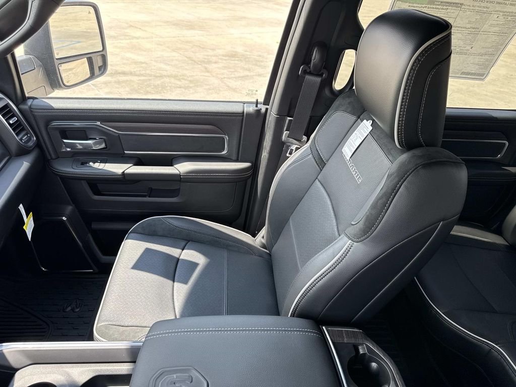 2026 RAM 2500 Laramie - Photo 33