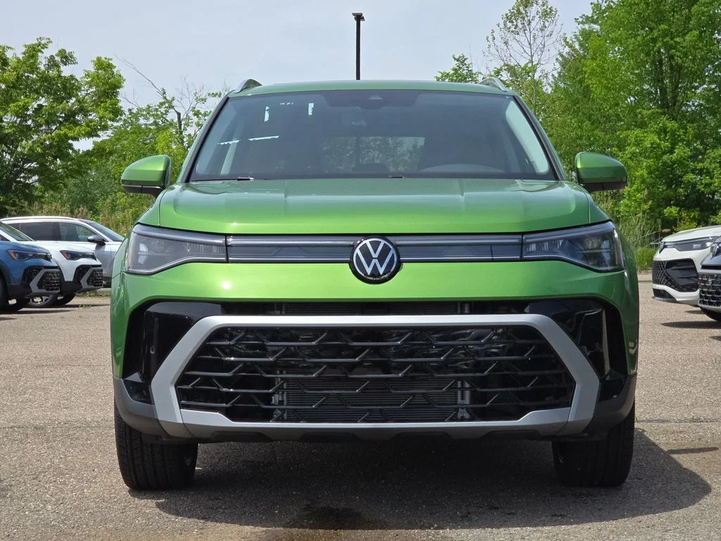 New 2026 Bright Moss Green Metallic Volkswagen 1.5T SEL image 10
