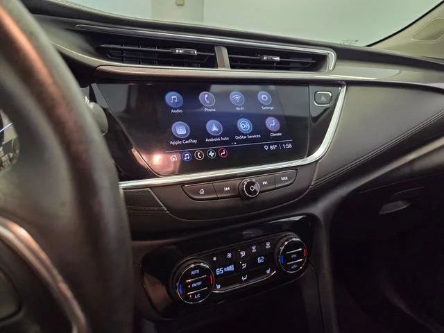 Used 2021 WHITE FROST TRICOAT Buick Select image 20