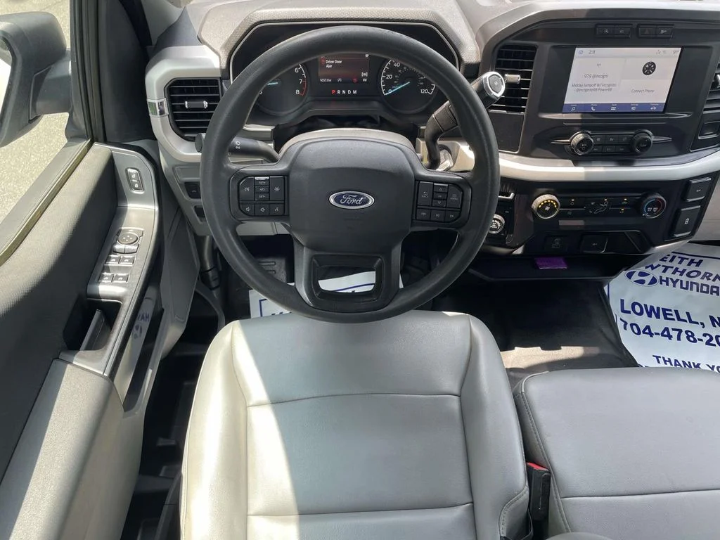 Used 2021 White Ford XL image 12