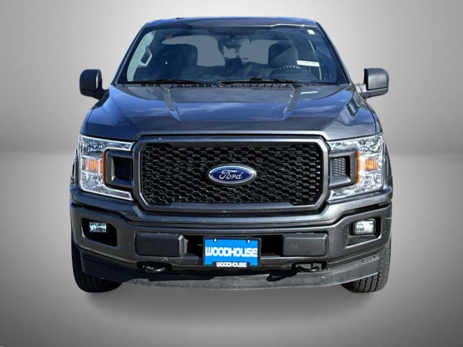 Used 2018 Gray Ford XL image 2
