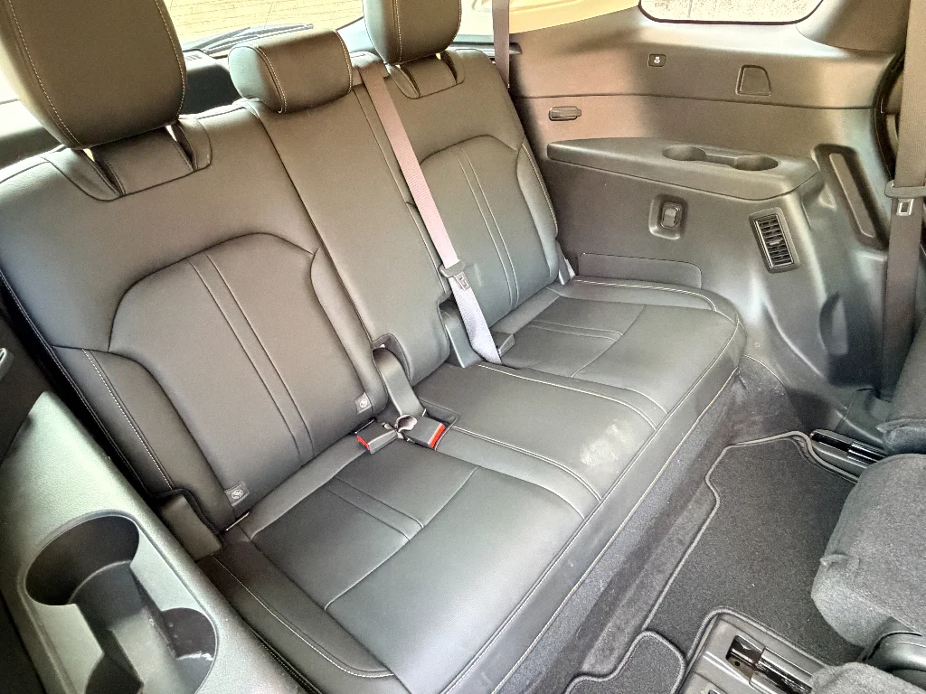 Used 2024 Rhodium White Premium Mazda Preferred image 14