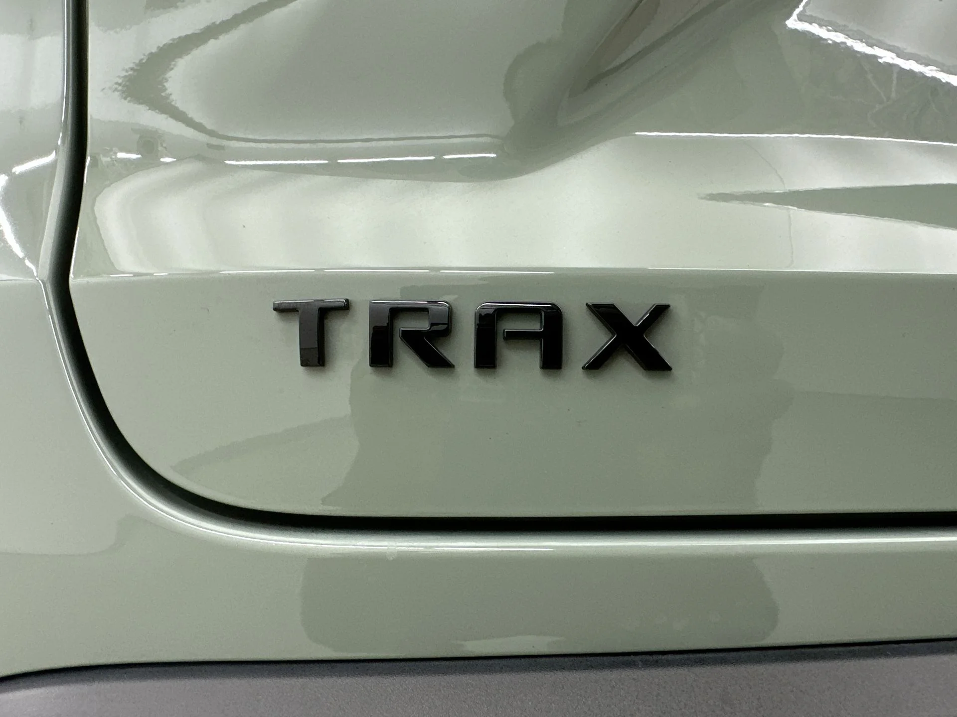 Certified Used 2024 Green Chevrolet 2RS image 39