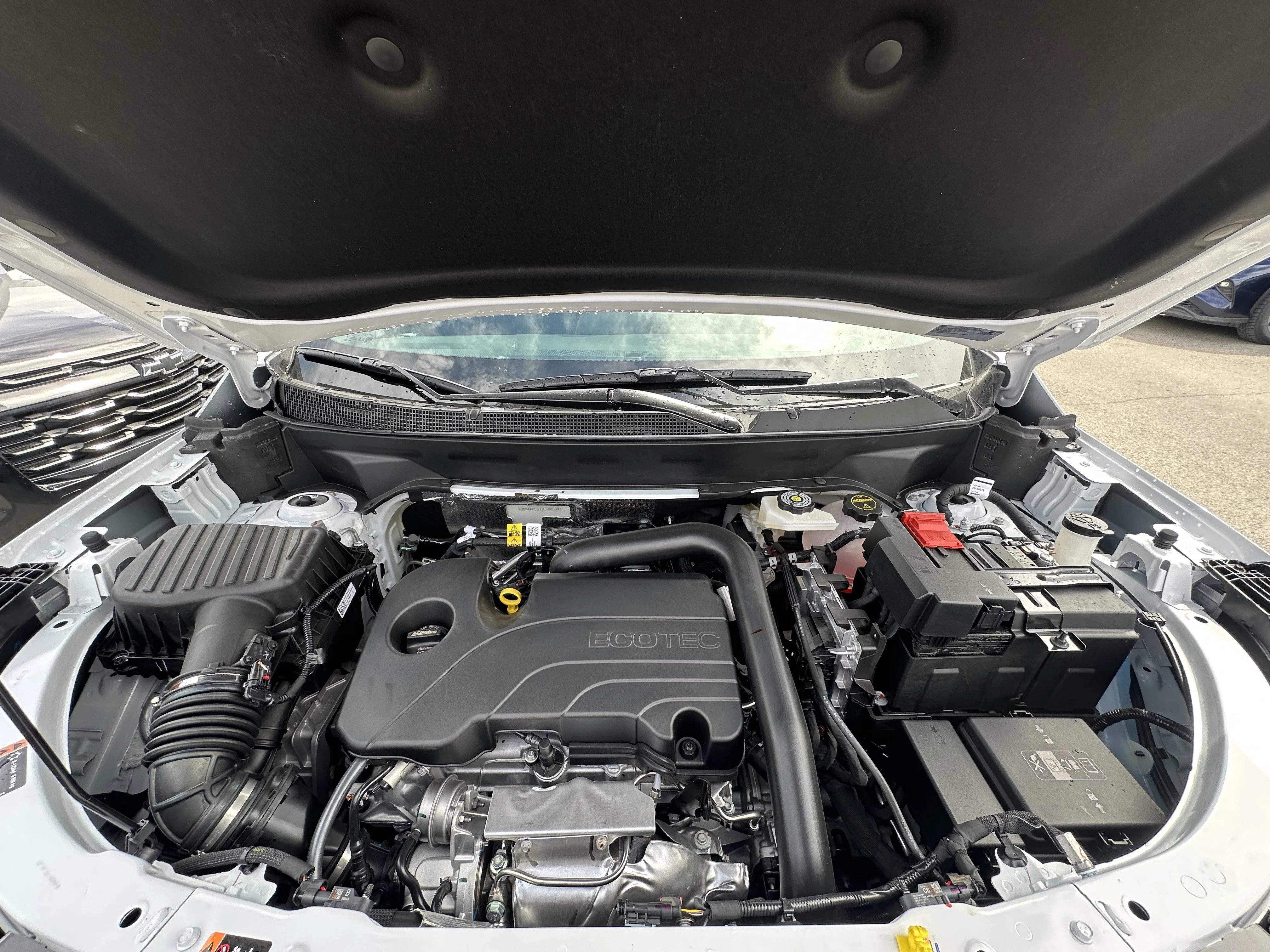 New 2026 Summit White Chevrolet AWD LT image 7