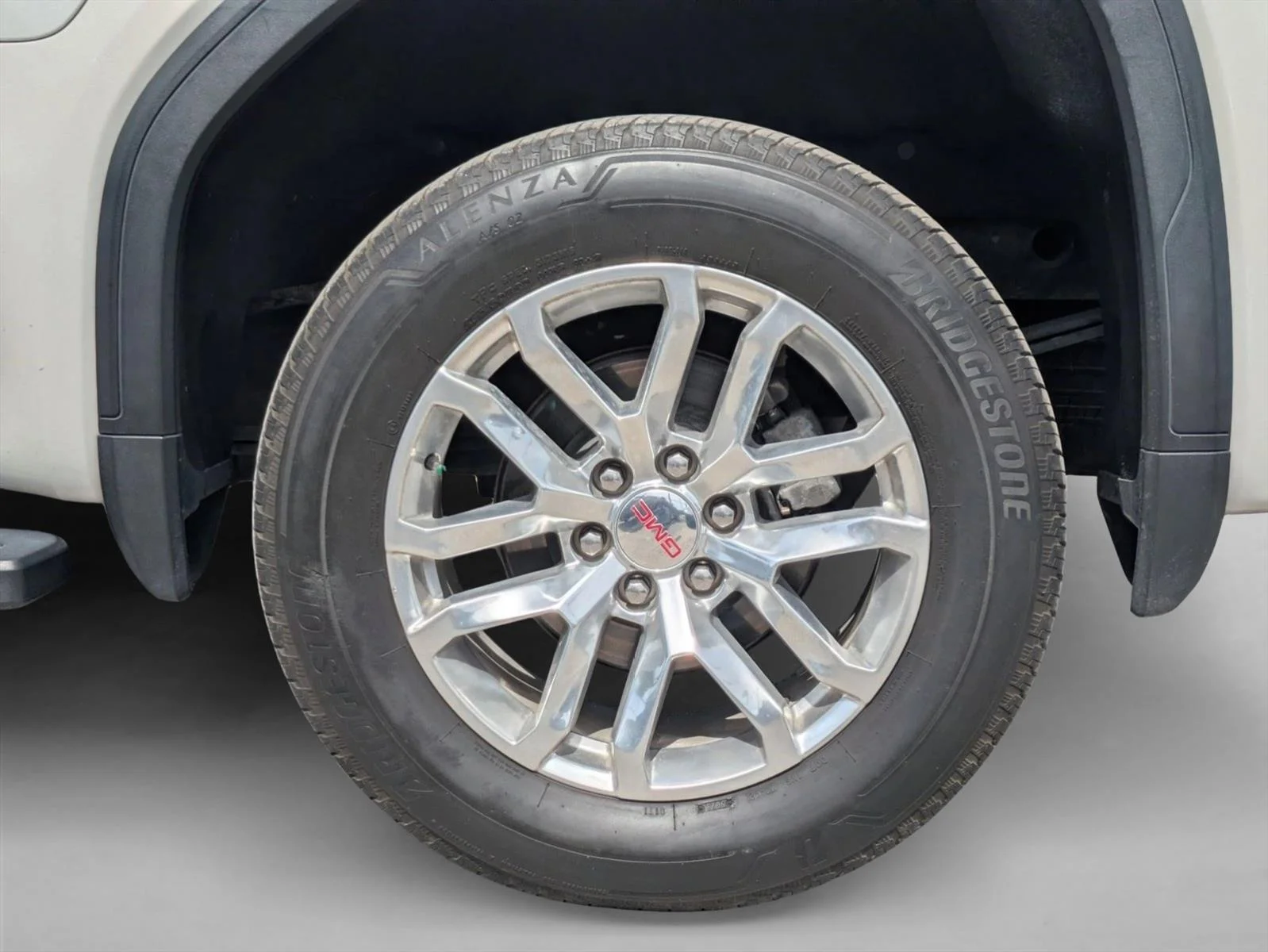 Used 2019 White Frost Tricoat GMC SLT image 15
