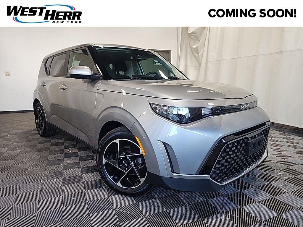2023 Kia Soul 2.0L EX 6 IVT's photo