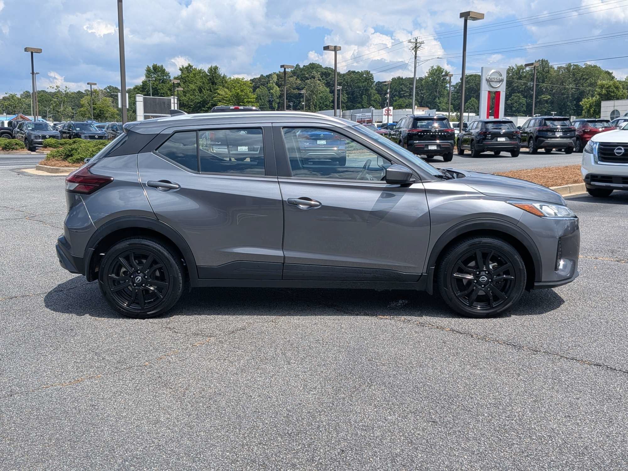 Used 2024 Gray Nissan SV image 2