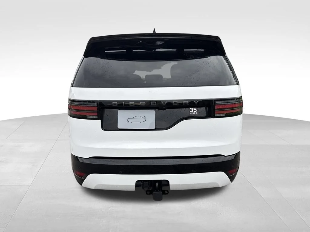 Certified Used 2025 White Land Rover Dynamic SE image 8