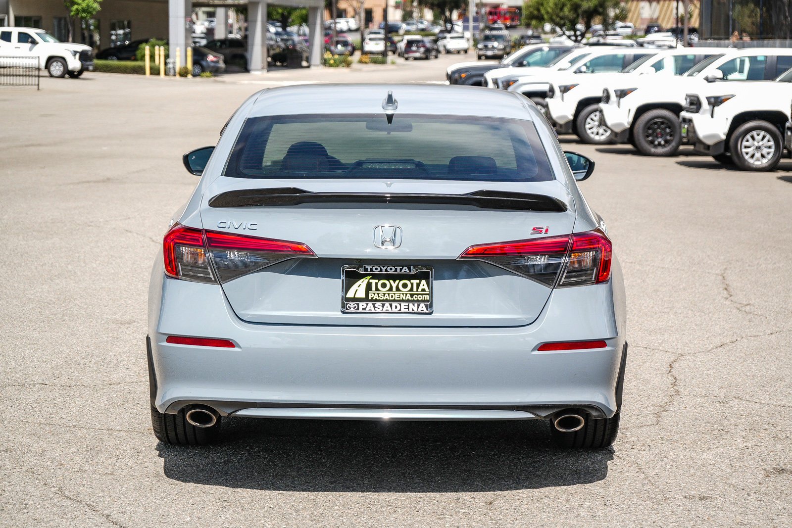 Used 2023 SONIC GRAY PRL Honda 4DR MT image 7