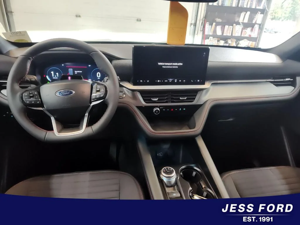 Used 2026 Space White Metallic Ford ST-Line image 6