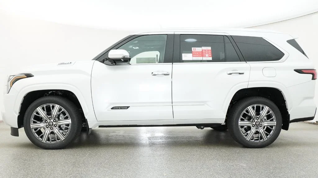 New 2026 Wind Chill Pearl Toyota Capstone image 2