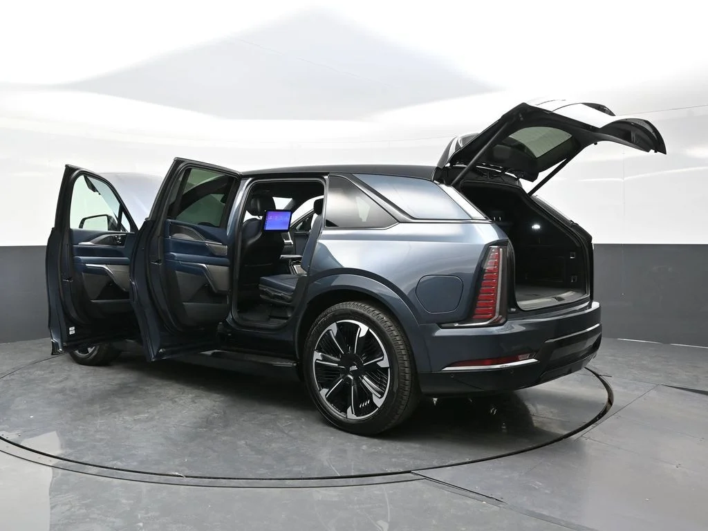 Used 2026 Black Cadillac Premium Sport image 48