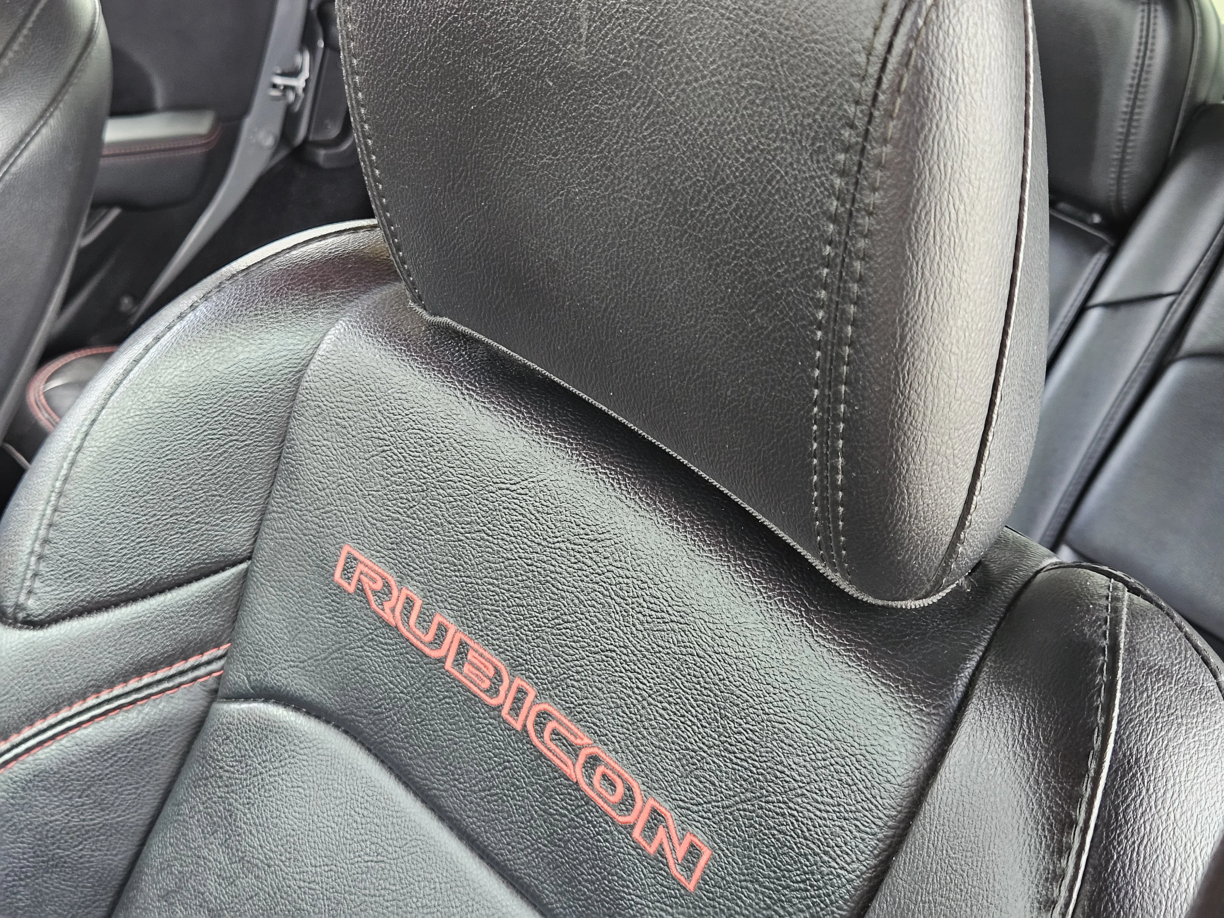 Used 2019 Sting-Gray Clearcoat Jeep Unlimited Rubicon image 15