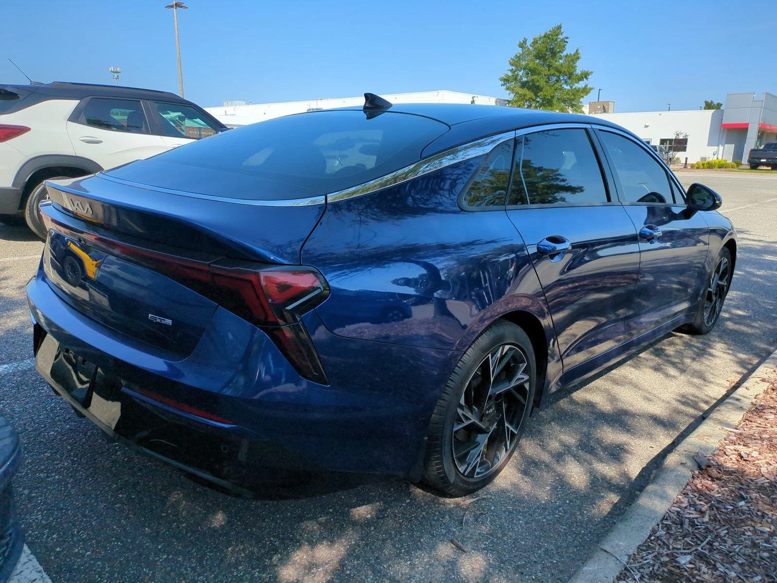 Used 2025 Yacht Blue Kia GT-Line image 4