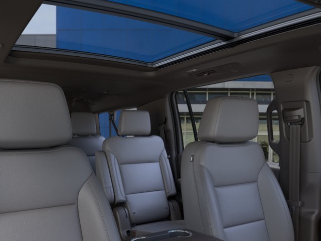 2027 Chevrolet Suburban Z71 - Photo 24