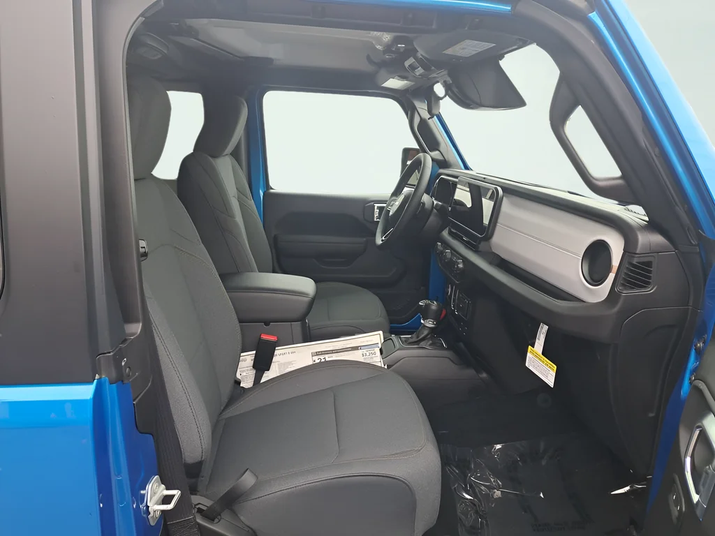 New 2026 Hydro Blue Pearl-Coat Exterior Paint Jeep Sport S image 13
