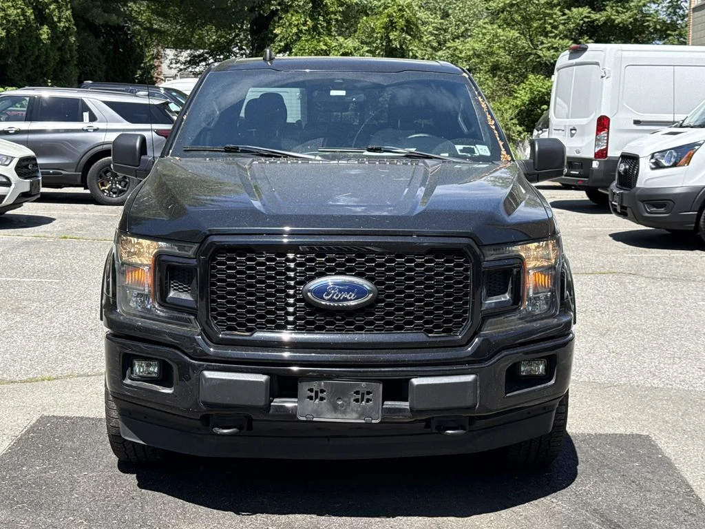 Used 2020 Black Ford XLT image 2