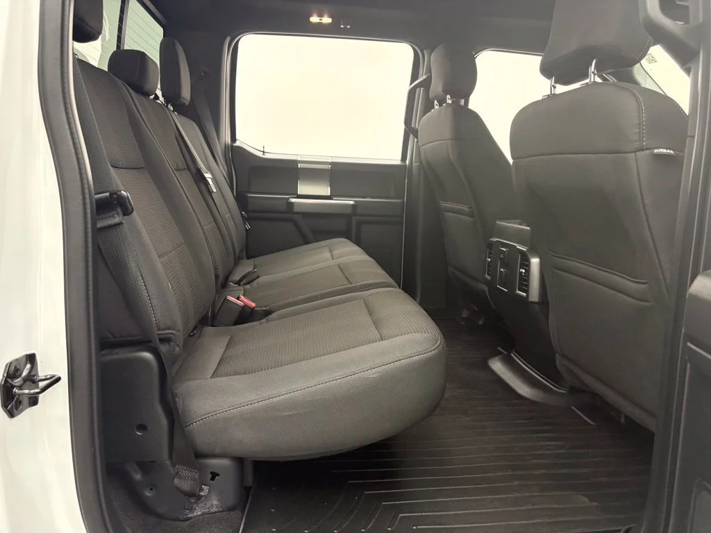 Used 2016  Ford XLT image 33