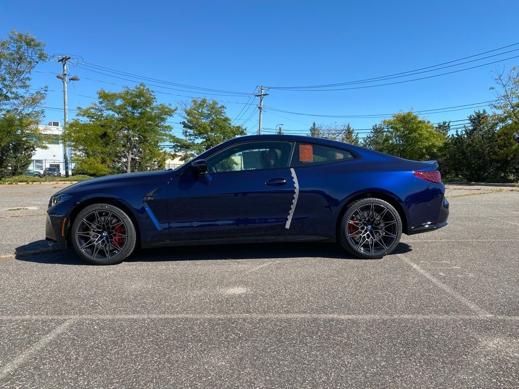 New 2026 Tanzanite Blue II Metallic BMW Competition image 7