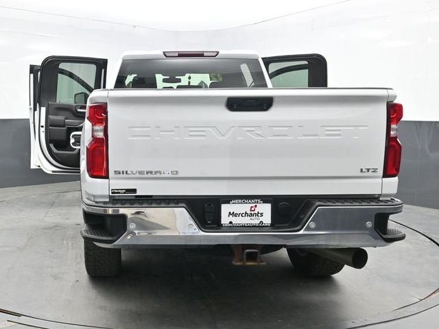 Used 2022 White Chevrolet LTZ image 46