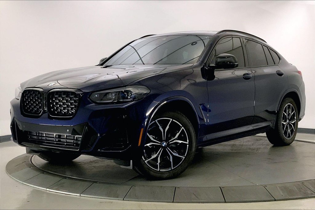 Used 2025 Blue BMW xDrive30i image 11