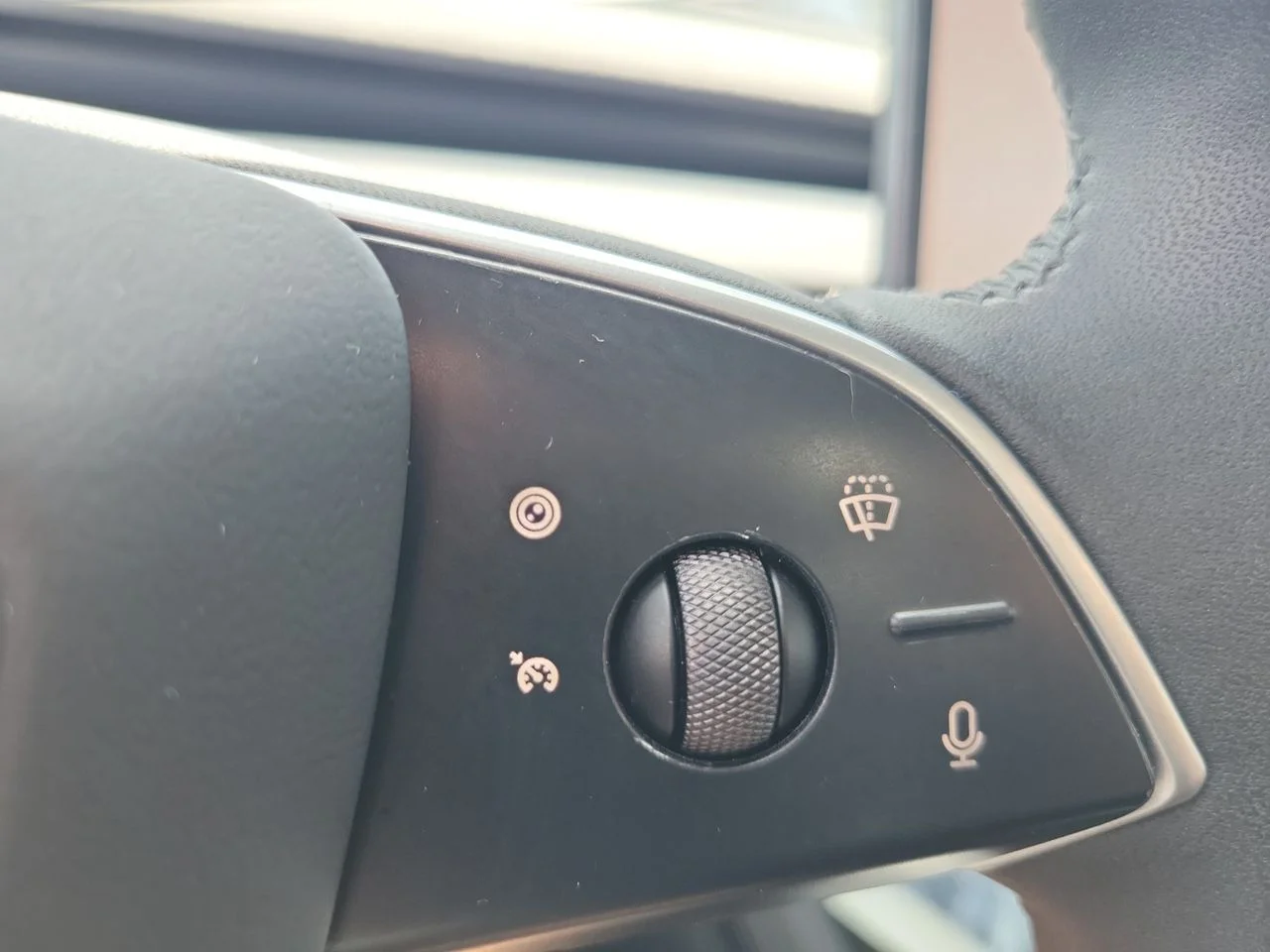 Used 2024 White Tesla Base image 25