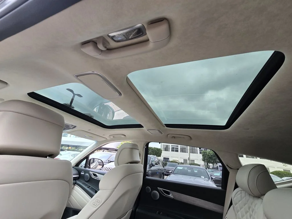 New 2026 White Genesis 3.5T Prestige image 8