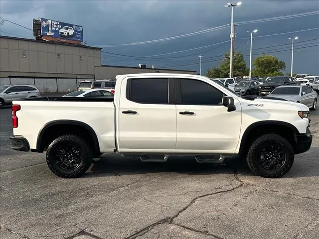 Used 2023 White Chevrolet ZR2 image 14