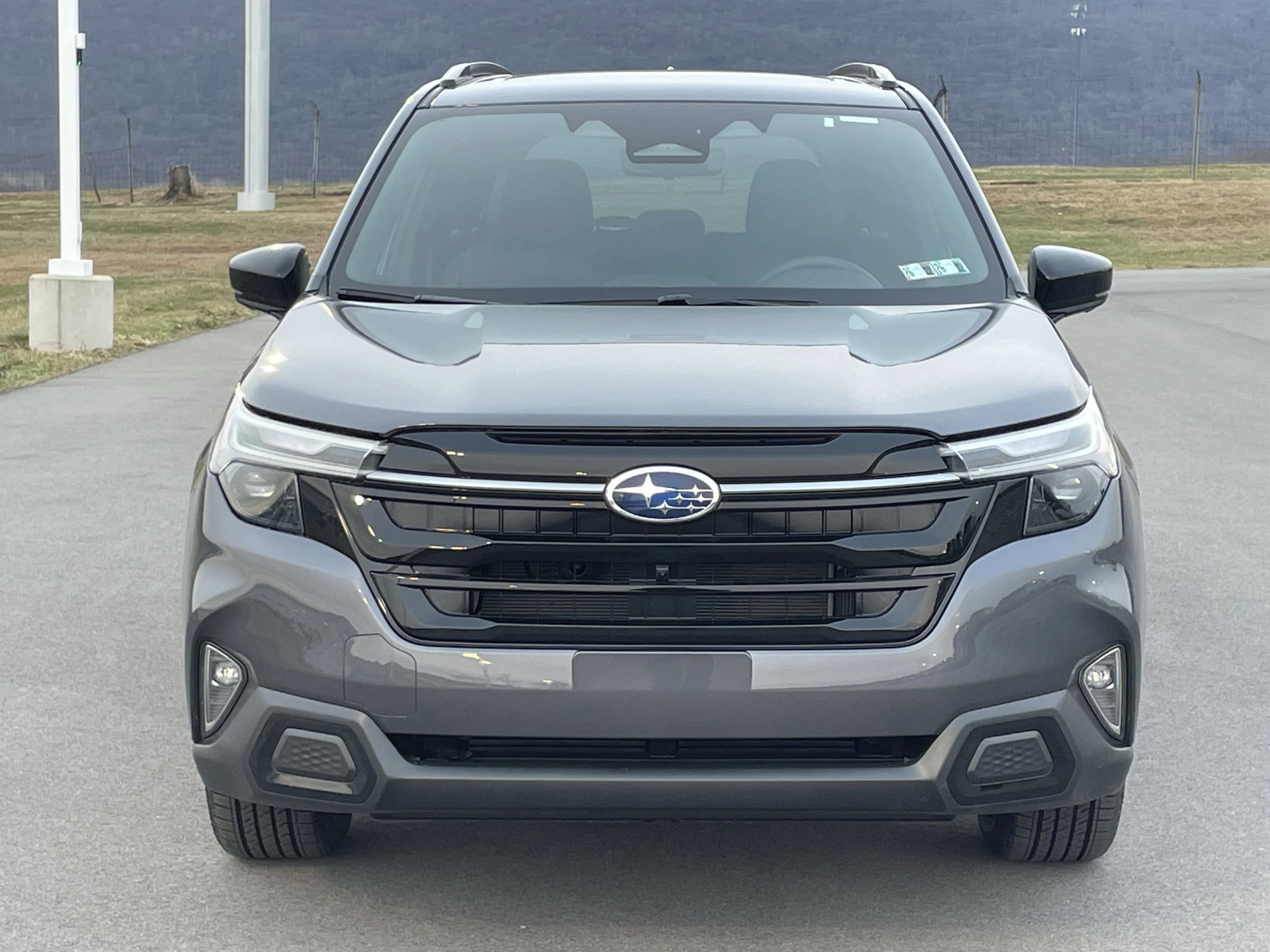Used 2026 MAGNTE GRAY Subaru Sport image 8