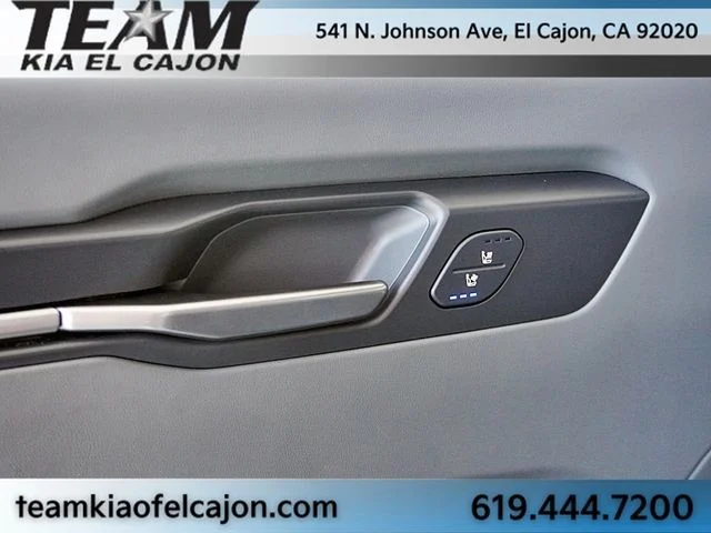 Used 2024 Black Kia Light Long Range image 24