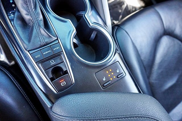 Used 2019 Beige Toyota XSE V6 image 42