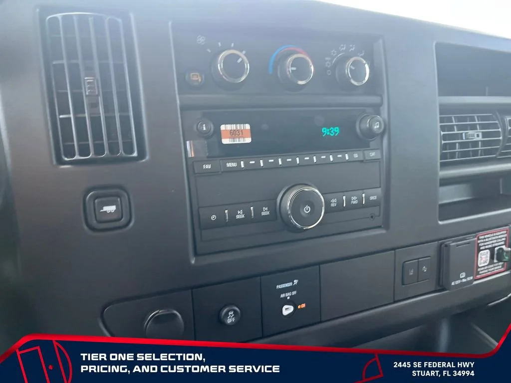 New 2026 Summit White GMC Work Van image 22