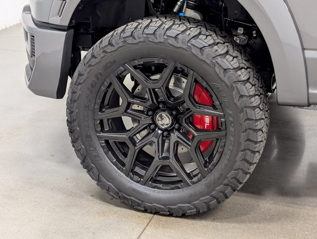 New 2026 Carbonized Gray Metallic Ford Lariat® image 2